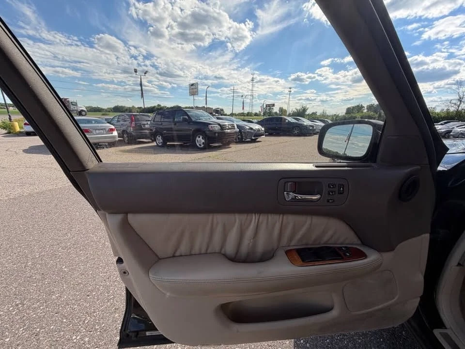1998 Lexus LS 2nd Gen - Image 10 of 20