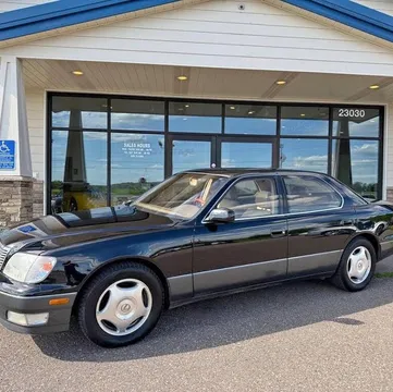 1998 Lexus LS 400 Luxury Sedan