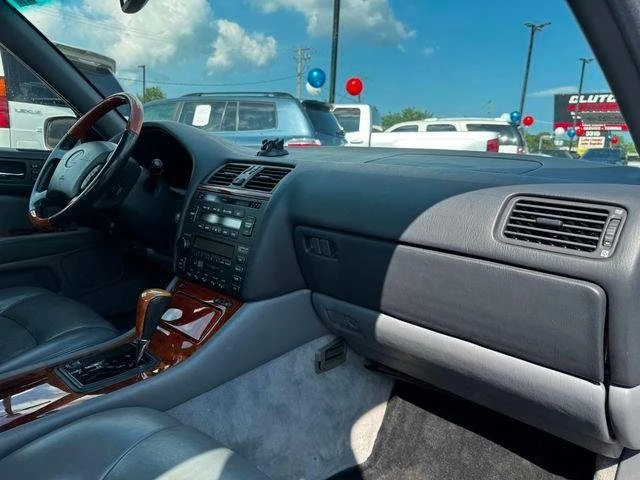 1998 Lexus LS 2nd Gen - Image 19 of 20
