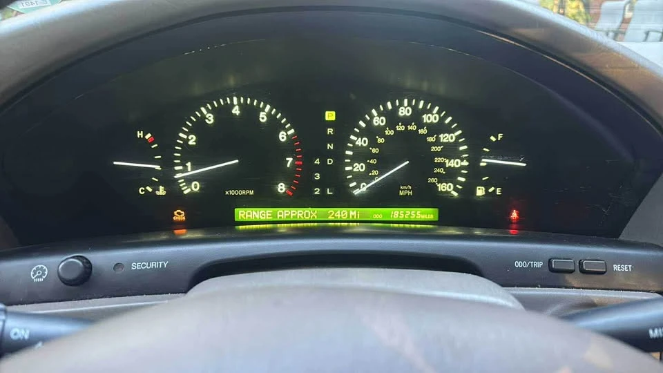 1998 Lexus LS 2nd Gen - Image 2 of 5