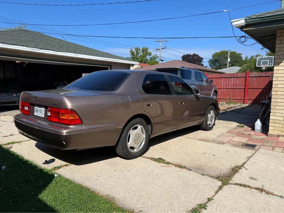 1998 Lexus LS 2nd Gen - Image 3 of 11