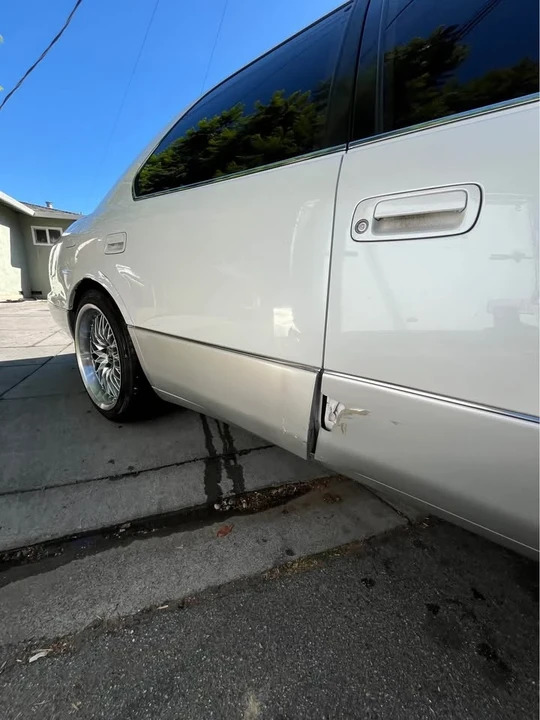 1998 Lexus LS 2nd Gen - Image 4 of 6