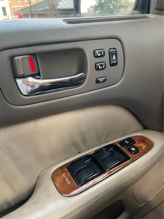 1998 Lexus LS 2nd Gen - Image 9 of 10