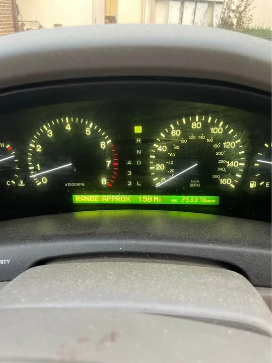 1998 Lexus LS 2nd Gen - Image 5 of 10