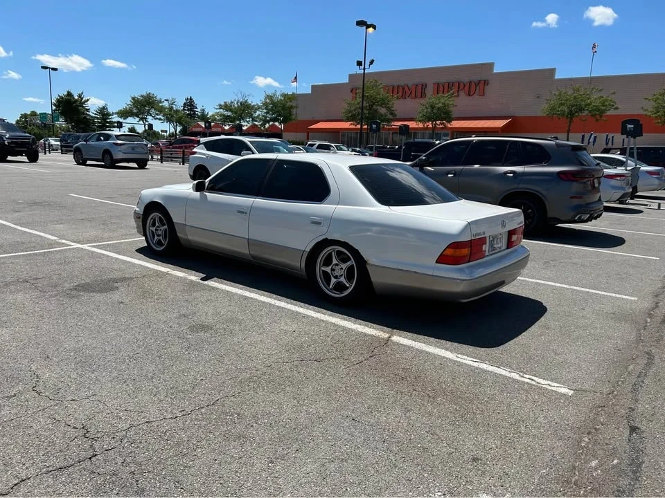 1998 Lexus LS 2nd Gen - Image 3 of 11