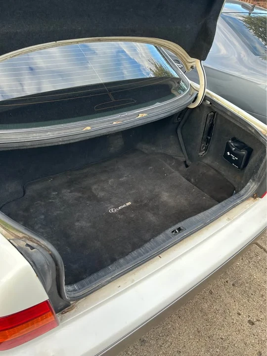 1998 Lexus LS 2nd Gen - Image 6 of 11