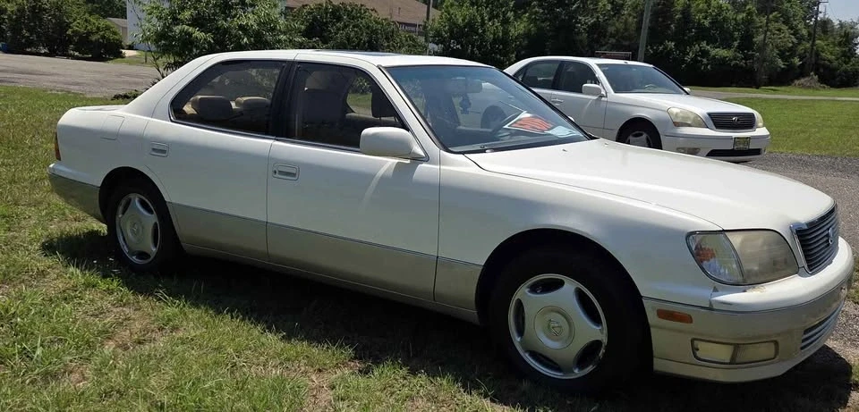 1998 Lexus LS 2nd Gen - Image 2 of 6