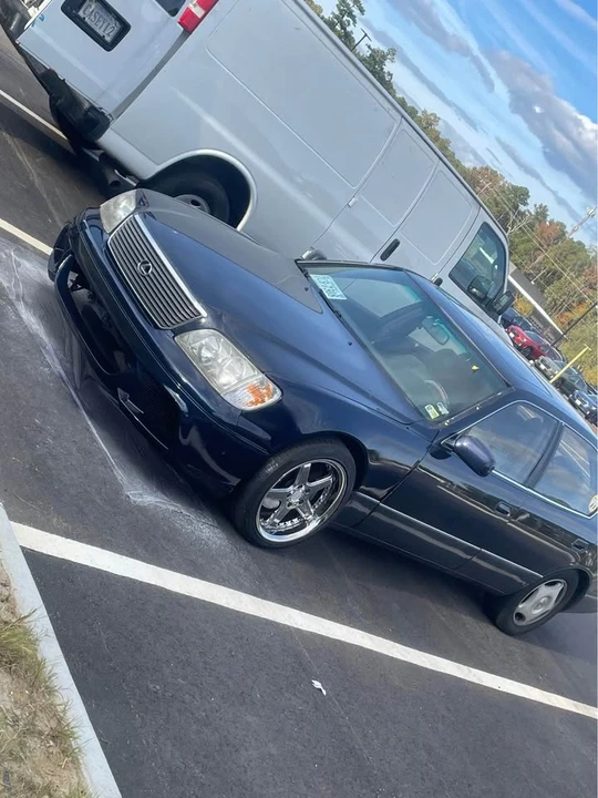 1998 Lexus LS 2nd Gen - Image 2 of 3