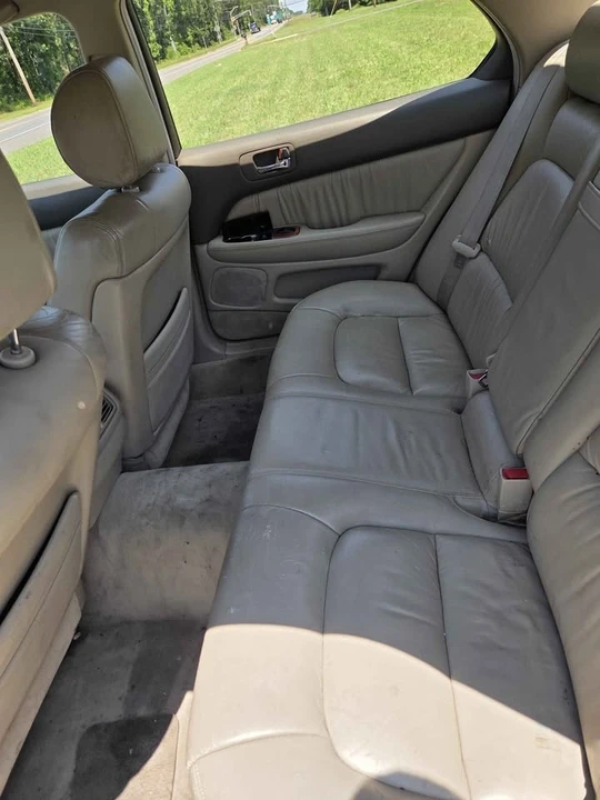 1998 Lexus LS 2nd Gen - Image 6 of 6