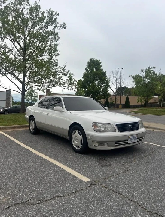 1998 Lexus LS 2nd Gen - Image 4 of 12