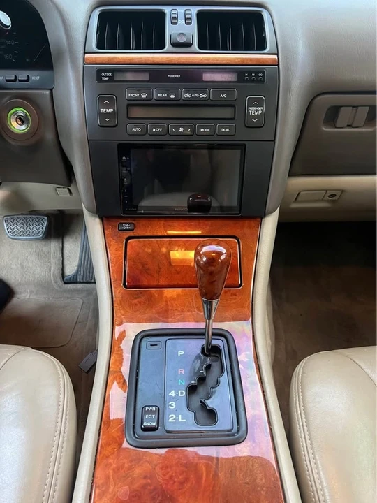 1998 Lexus LS 2nd Gen - Image 5 of 12