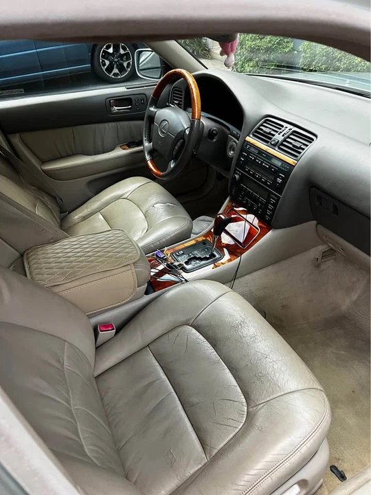 1998 Lexus LS 2nd Gen - Image 6 of 7