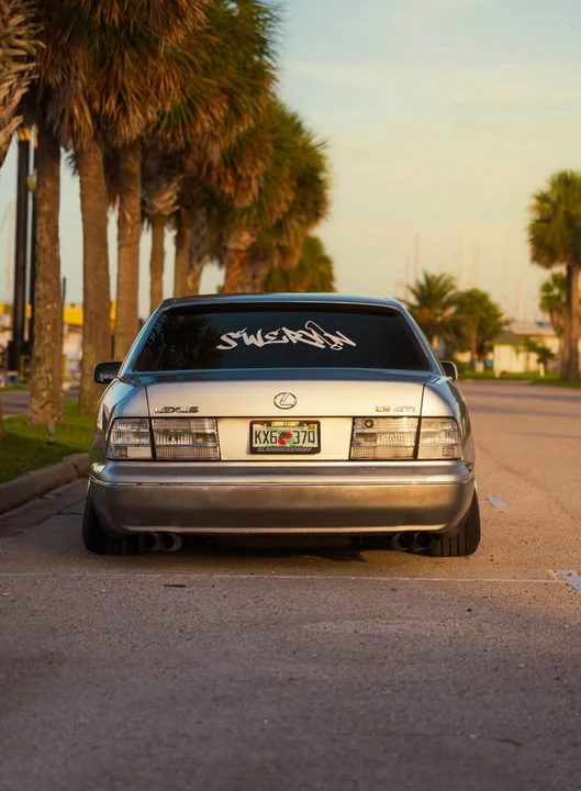 1998 Lexus LS 2nd Gen - Image 3 of 9