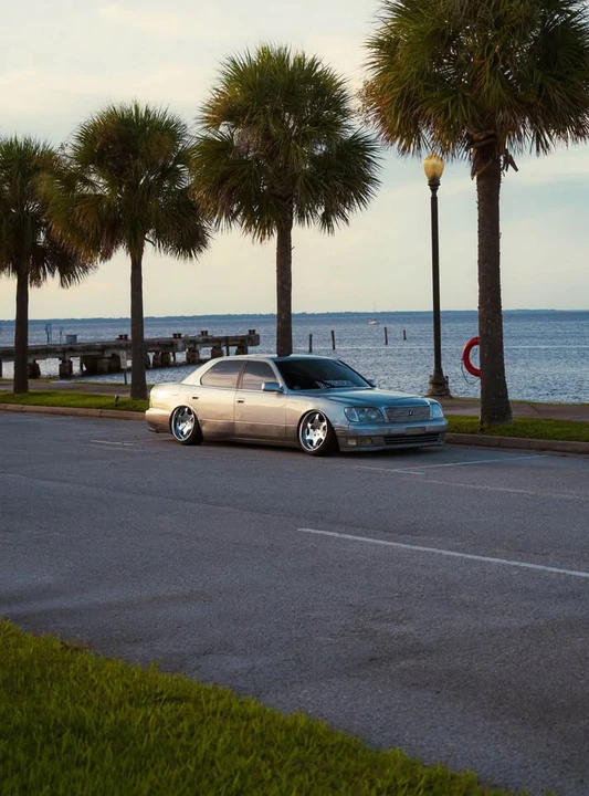 1998 Lexus LS 2nd Gen - Image 8 of 9