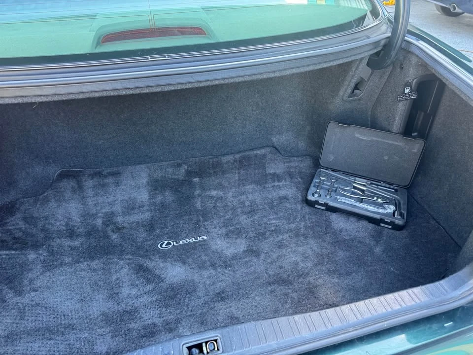 1998 Lexus LS 2nd Gen - Image 10 of 16