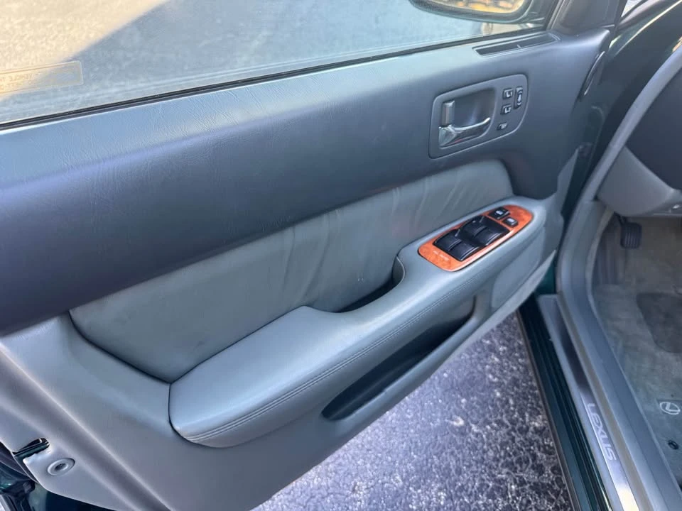 1998 Lexus LS 2nd Gen - Image 8 of 16