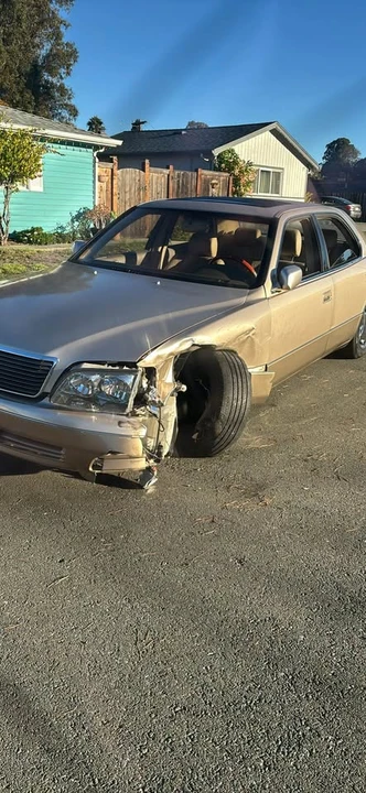 1998 Lexus LS 2nd Gen - Image 2 of 8
