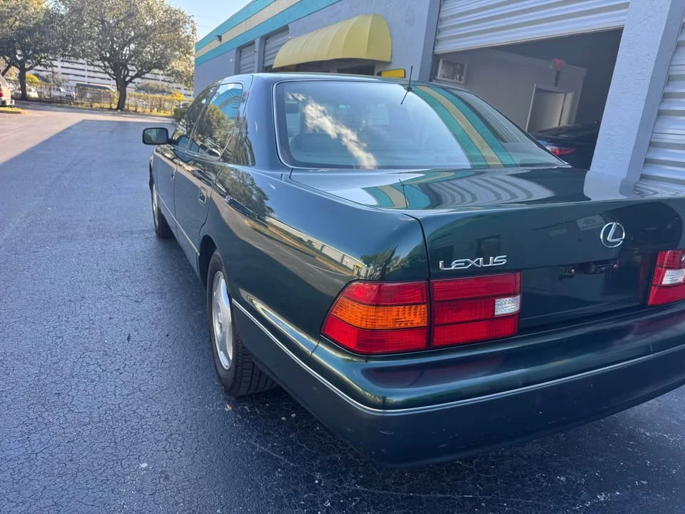 1998 Lexus LS 2nd Gen - Image 4 of 16