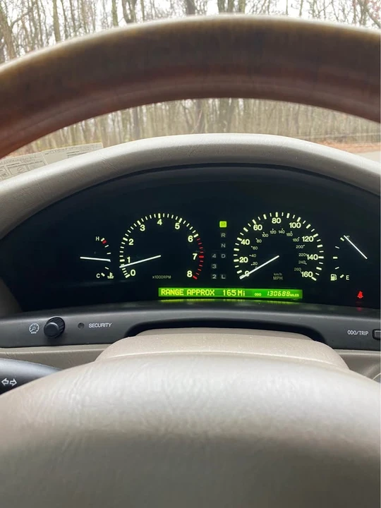 1998 Lexus LS 2nd Gen - Image 2 of 5