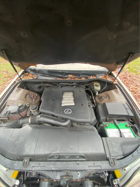1998 Lexus LS 2nd Gen - Image 4 of 5