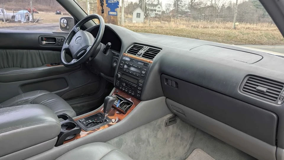 1998 Lexus LS 2nd Gen - Image 4 of 7