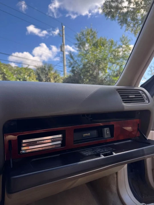 1998 Lexus LS 2nd Gen - Image 9 of 13