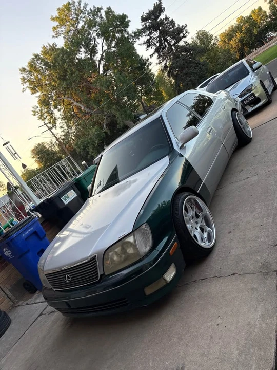 1998 Lexus LS 2nd Gen - Image 2 of 9