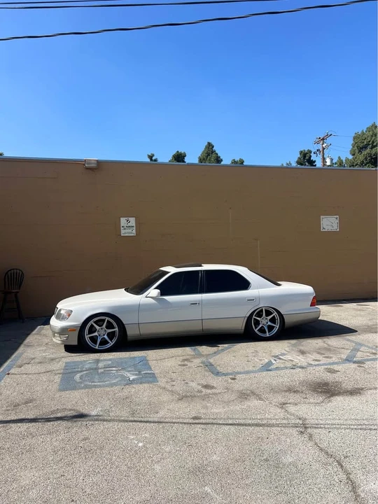 1998 Lexus LS 2nd Gen - Image 6 of 8