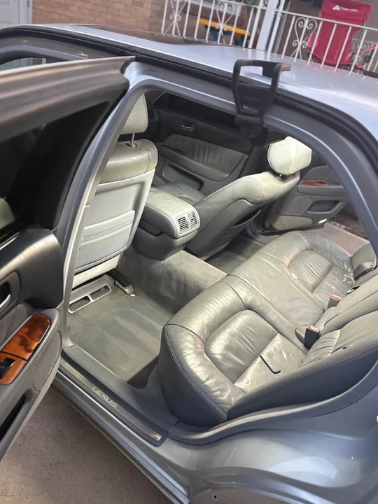1998 Lexus LS 2nd Gen - Image 5 of 9