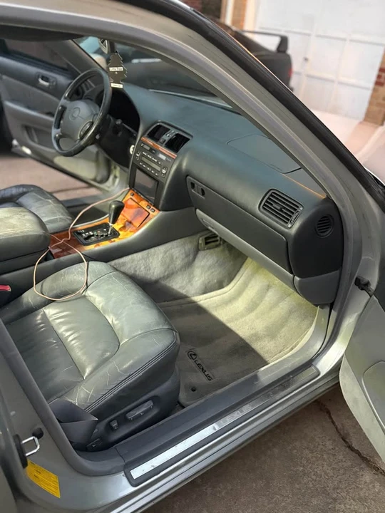 1998 Lexus LS 2nd Gen - Image 4 of 9