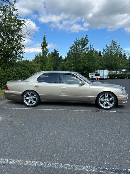 1998 Lexus LS 2nd Gen - Image 5 of 18