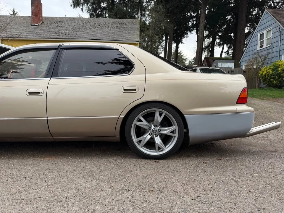 1998 Lexus LS 2nd Gen - Image 15 of 18