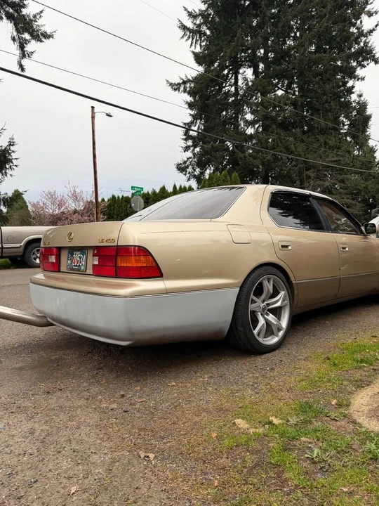 1998 Lexus LS 2nd Gen - Image 18 of 18