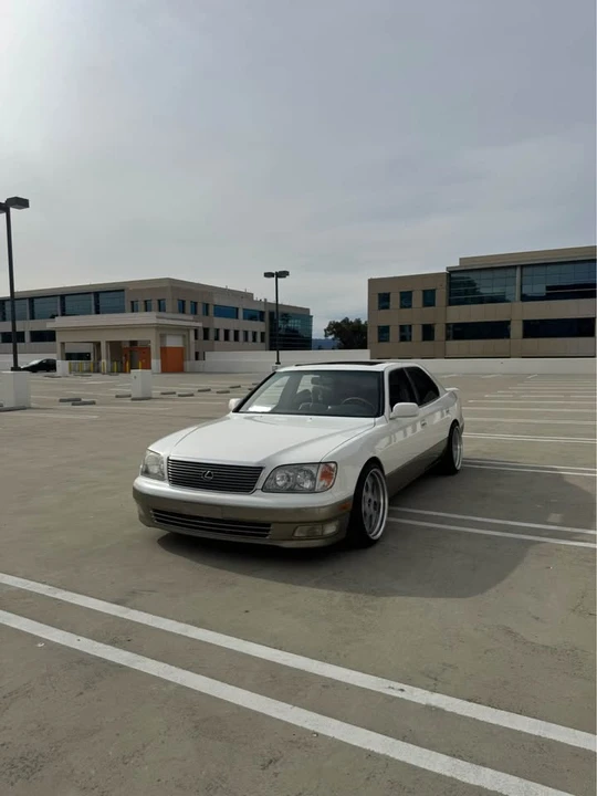 1998 Lexus LS 2nd Gen - Image 3 of 9