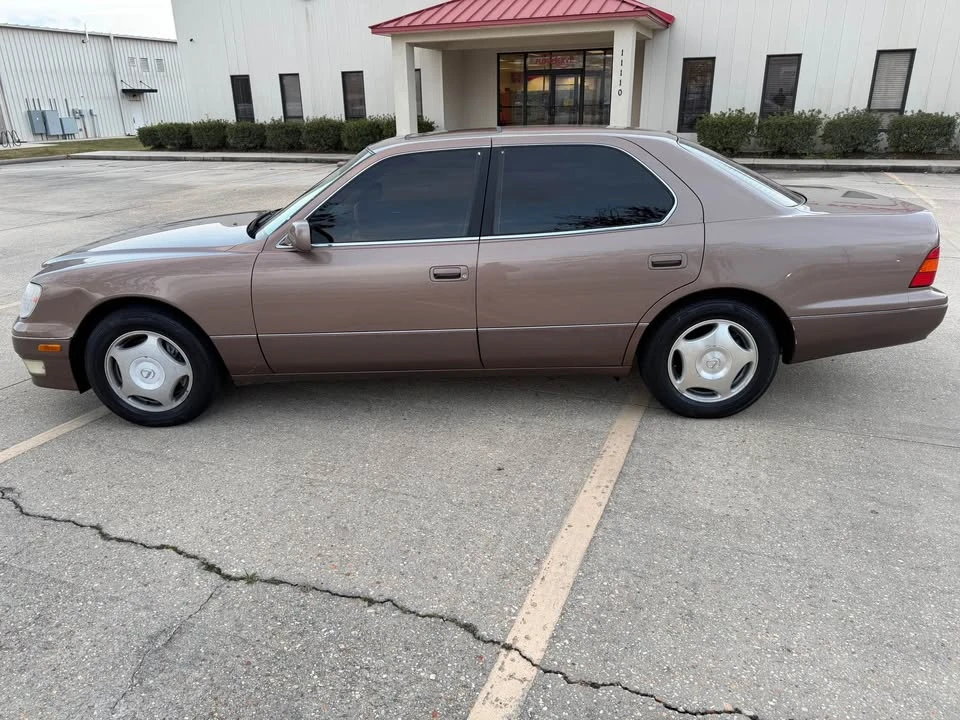 1998 Lexus LS 2nd Gen - Image 2 of 20