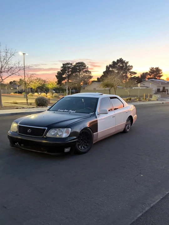 1998 Lexus LS 2nd Gen - Image 5 of 6