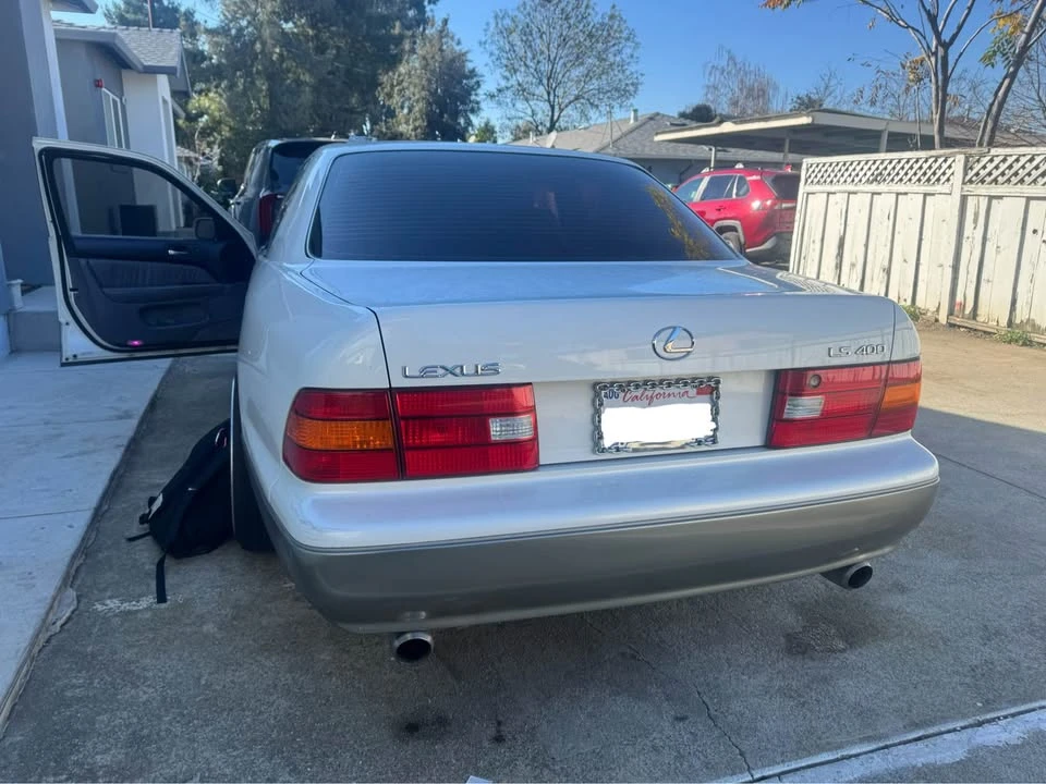 1998 Lexus LS 2nd Gen - Image 4 of 9