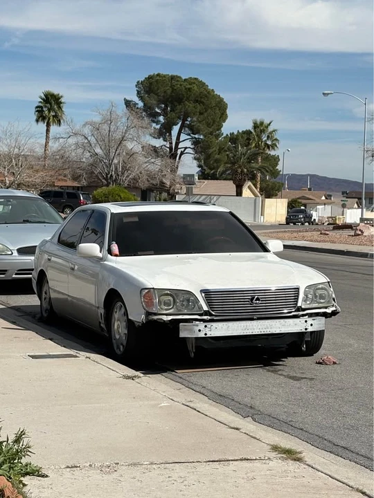 1998 Lexus LS 2nd Gen - Image 11 of 20