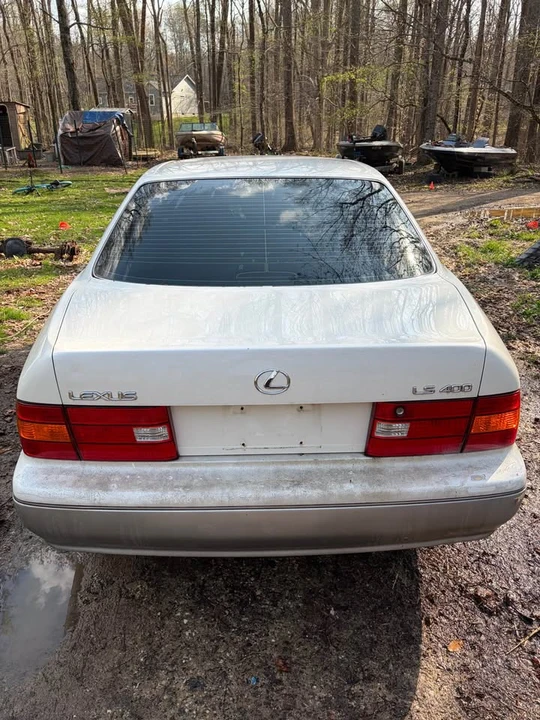1998 Lexus LS 2nd Gen - Image 5 of 10
