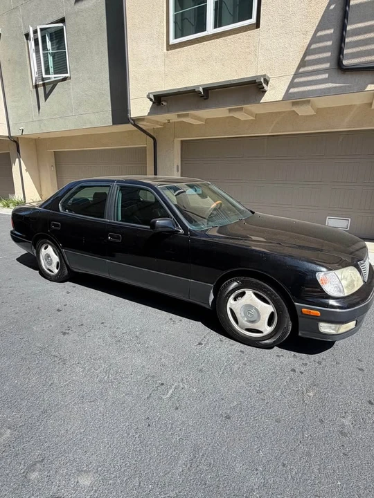 1998 Lexus LS 2nd Gen - Image 4 of 15