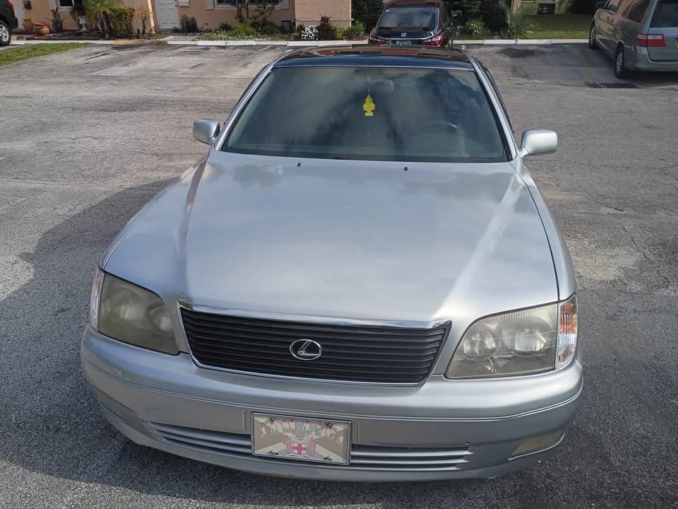 1998 Lexus LS 2nd Gen - Image 4 of 6