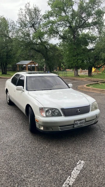 1998 Lexus LS 2nd Gen - Image 3 of 8