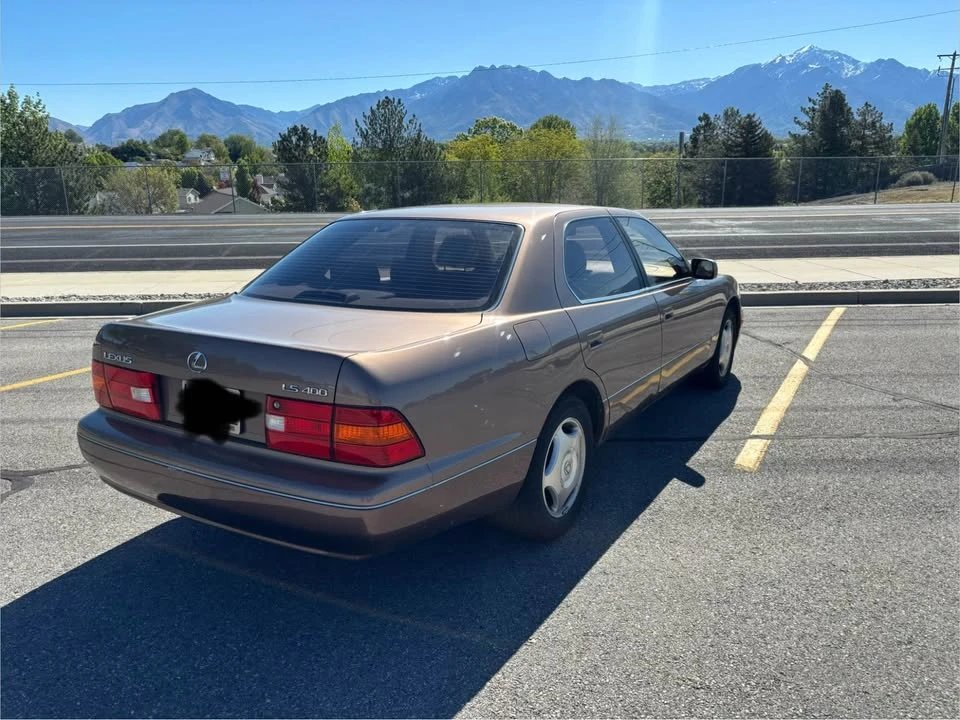 1998 Lexus LS 2nd Gen - Image 4 of 7