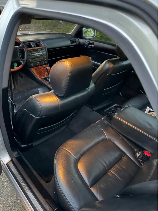 1998 Lexus LS 2nd Gen - Image 6 of 6