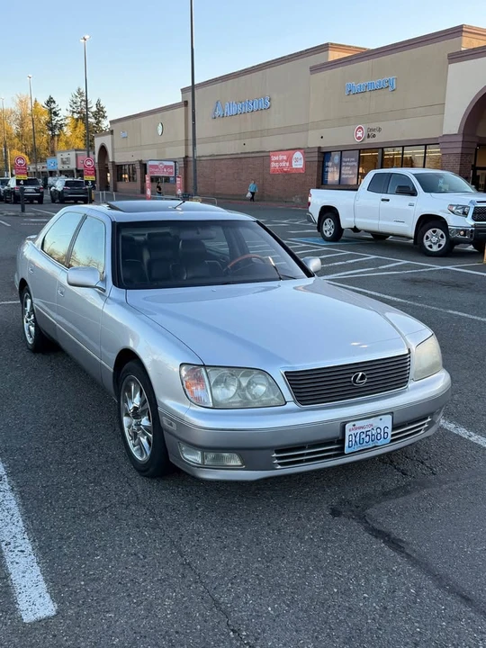 1998 Lexus LS 2nd Gen - Image 2 of 6