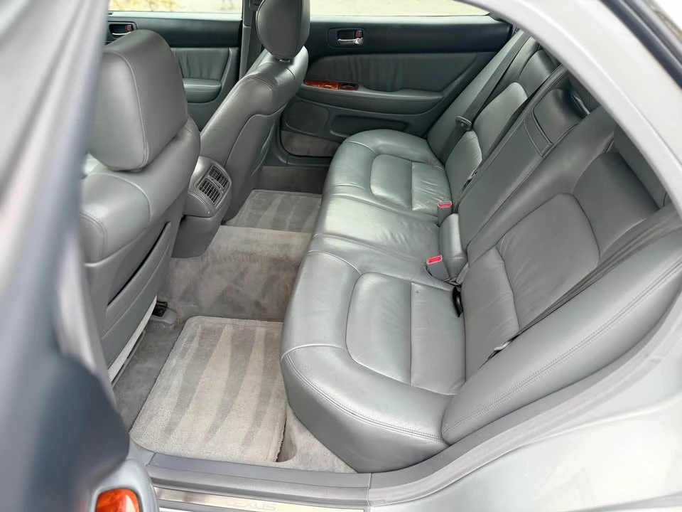 1998 Lexus LS 2nd Gen - Image 12 of 14