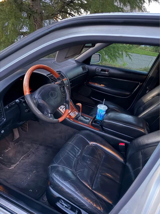 1998 Lexus LS 2nd Gen - Image 5 of 6