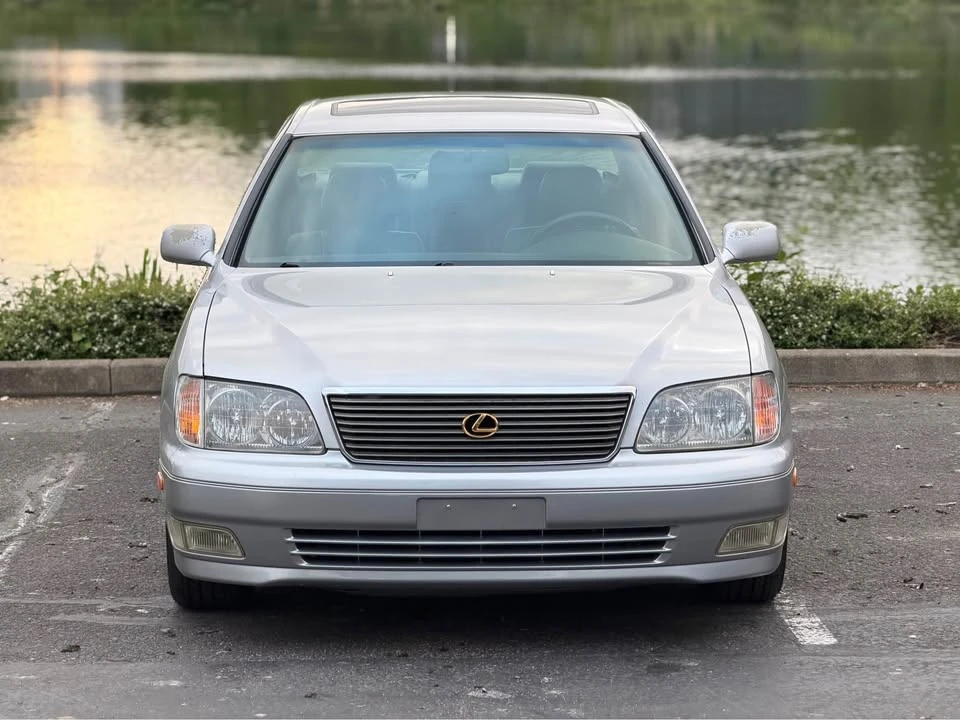 1998 Lexus LS 2nd Gen - Image 2 of 14