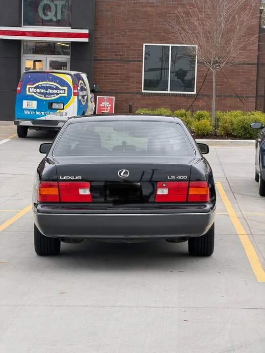 1998 Lexus LS 2nd Gen - Image 3 of 6