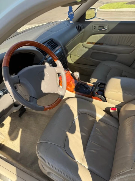 1998 Lexus LS 2nd Gen - Image 4 of 5